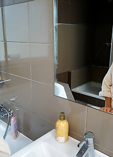 Hairy European Milf Taking A Bath