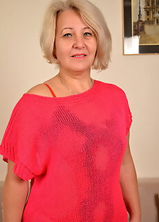 This Mature Teacher Will Teach You!