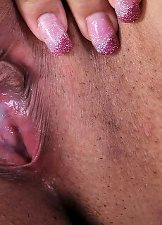 Veronica Rubs Big Tits While Jamming Pussy With Dildo.