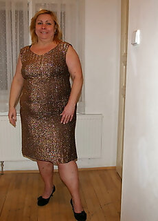 This Big Mature Woman Loves Cock As Much As Food