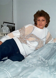 Kinky Amateur Wife Getting Frisky